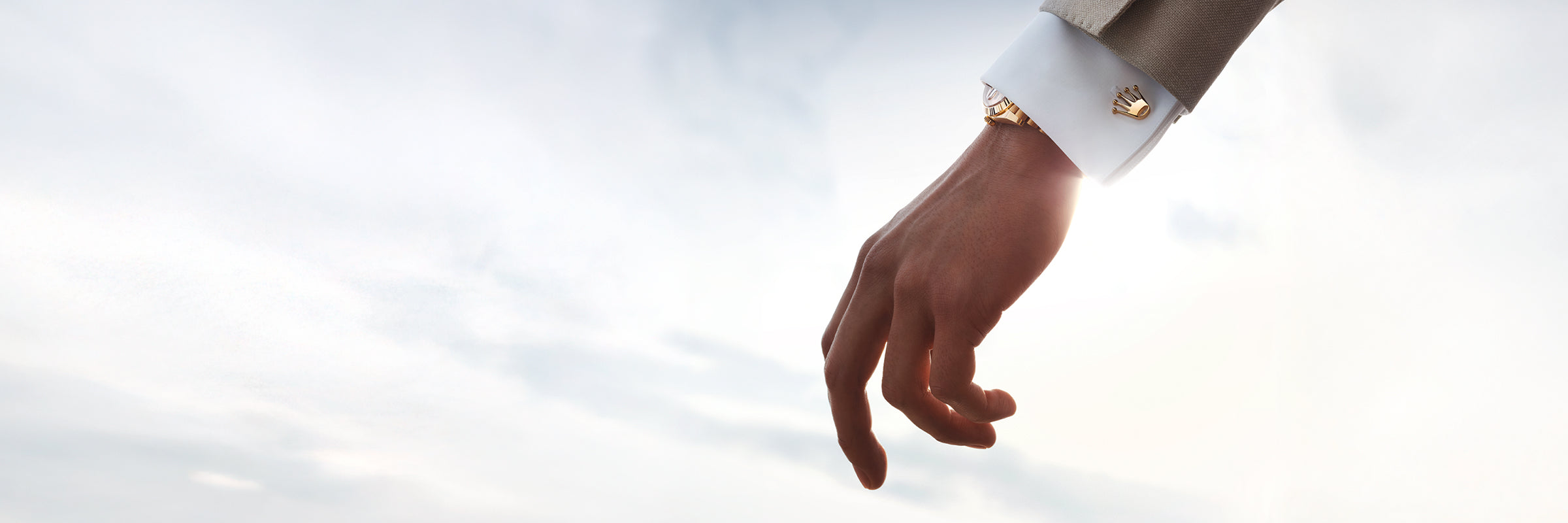 Rolex Rolex ‘Hand’ cufflinks Yellow gold and luminescent material A1028 in , A1028 - Bijoux Jamaica